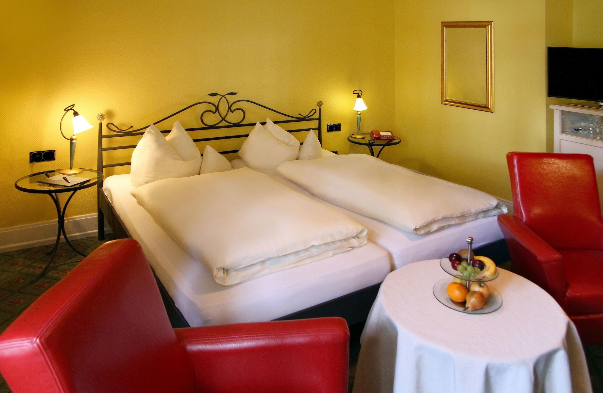 Rueters Parkhotel Виллинген Экстерьер фото